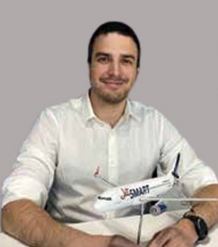 Delivering Flexibility to Customers and Keeping the Purchase Process Simple: The Constant Challenge of Low-Cost Airlines